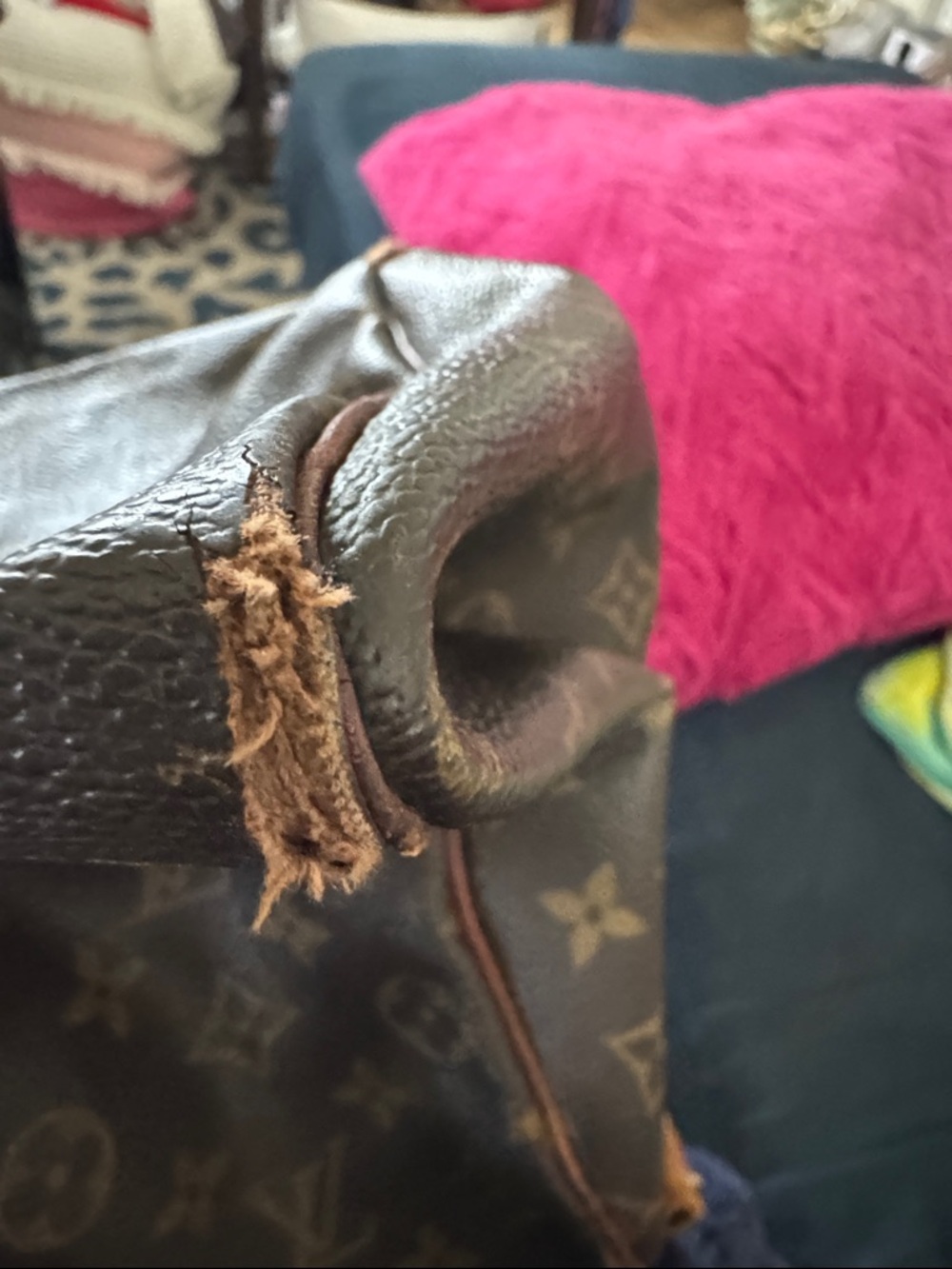 Louis Vuitton Monogram Canvas Satchel in Brown and Gold Hardware- Speedy - Picture 5 of 13